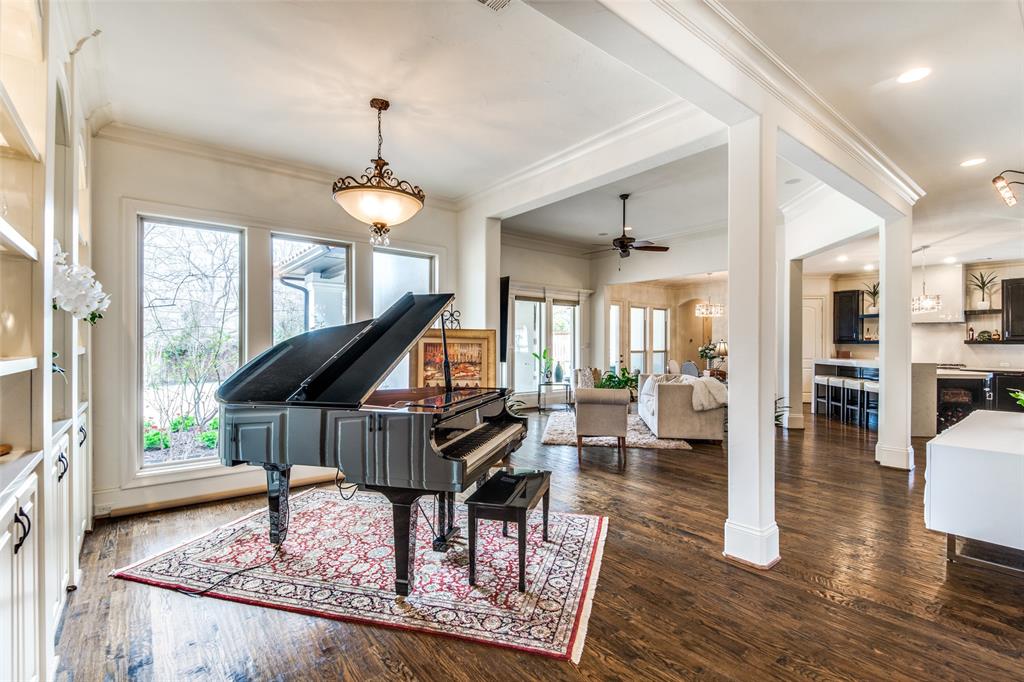 Forest Hills - Residential