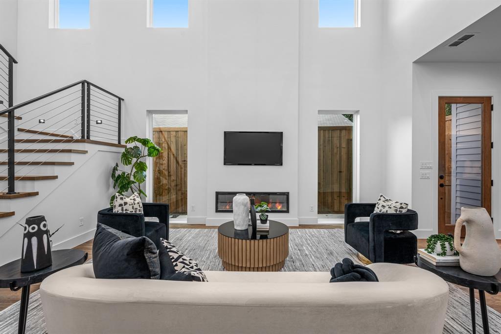 Mount Auburn - Residential