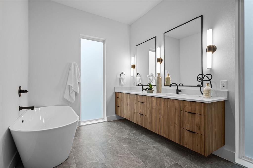 Mount Auburn - Residential