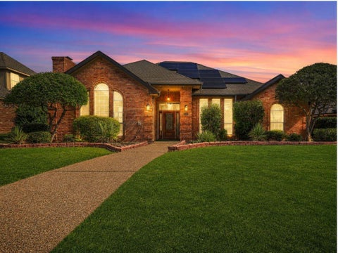 Photo of 3345 Sage Brush Trail, Plano, TX 75023 (MLS # 21367646)