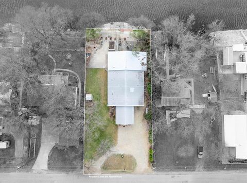 Tiny photo for 365 County Road 3640, Clifton, TX 76634 (MLS # 21195512)
