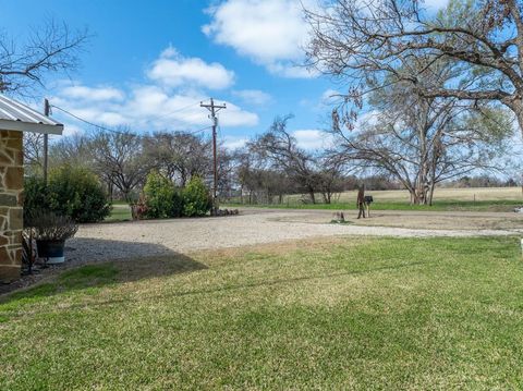 Tiny photo for 365 County Road 3640, Clifton, TX 76634 (MLS # 21195512)