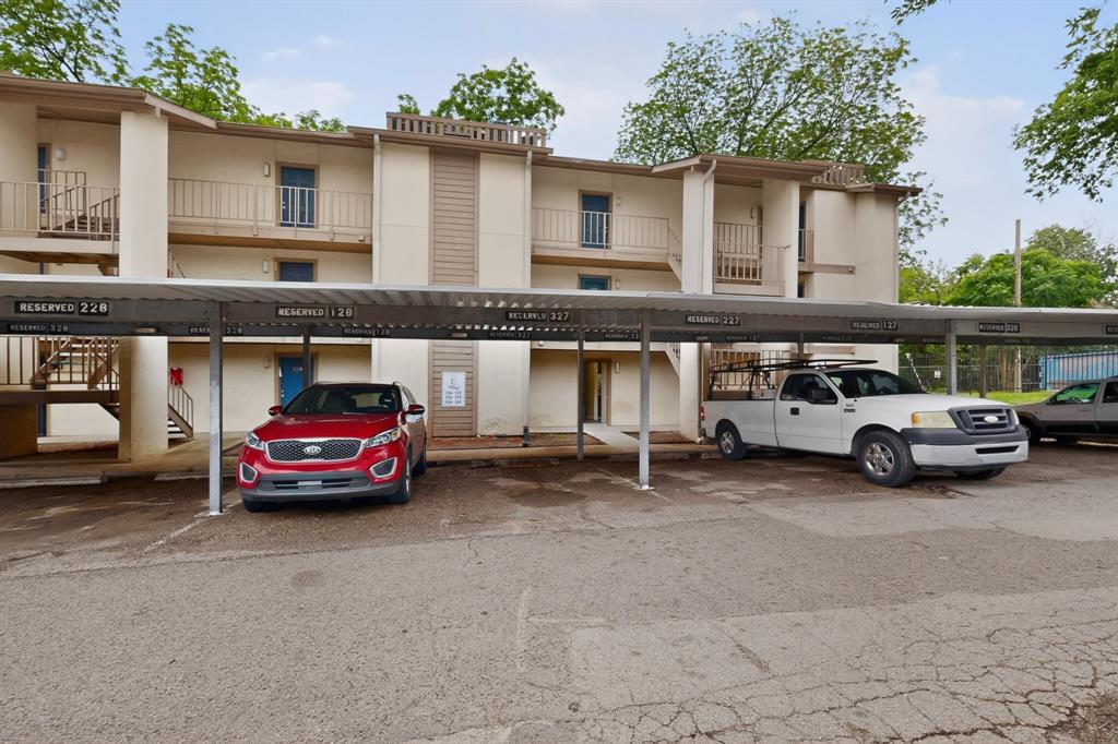 Tealwood-On-The-Creek Condo - Residential