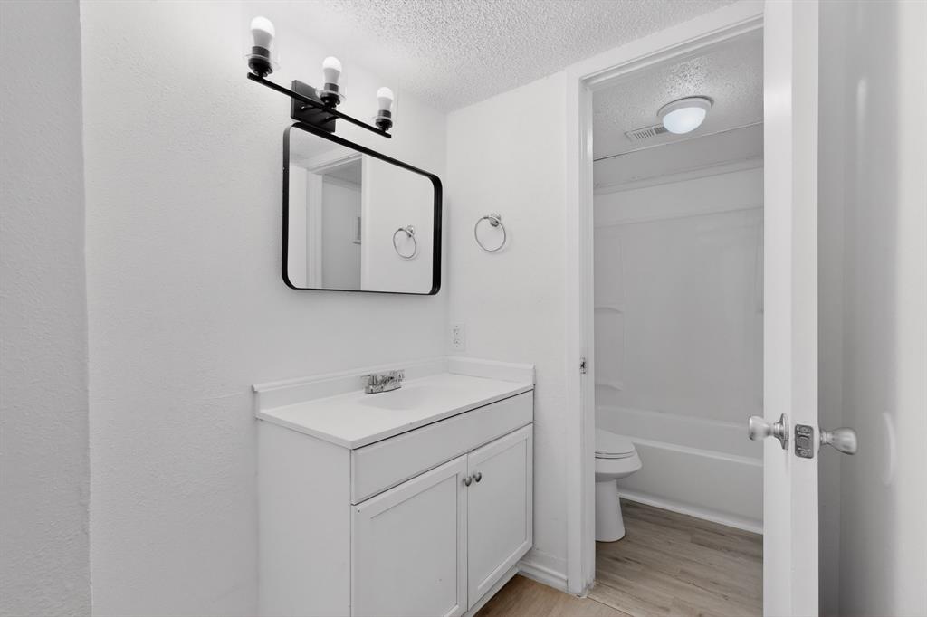 Tealwood-On-The-Creek Condo - Residential