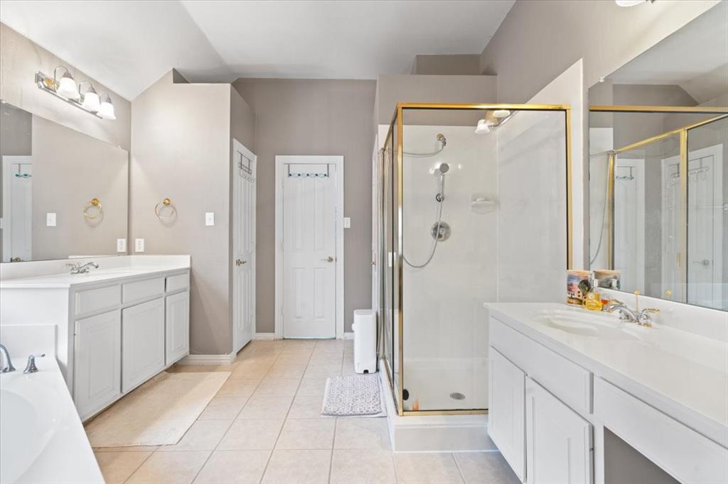 Legend Crest Ph V - Residential