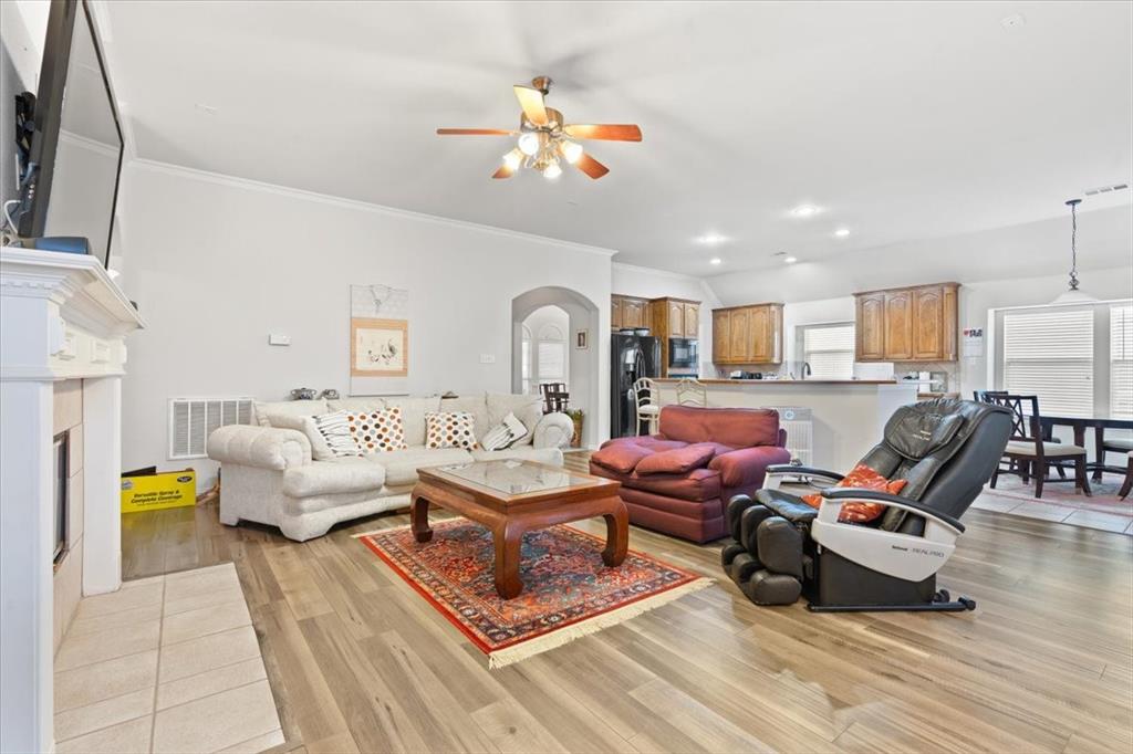 Legend Crest Ph V - Residential