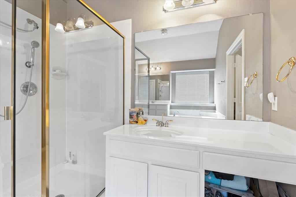 Legend Crest Ph V - Residential