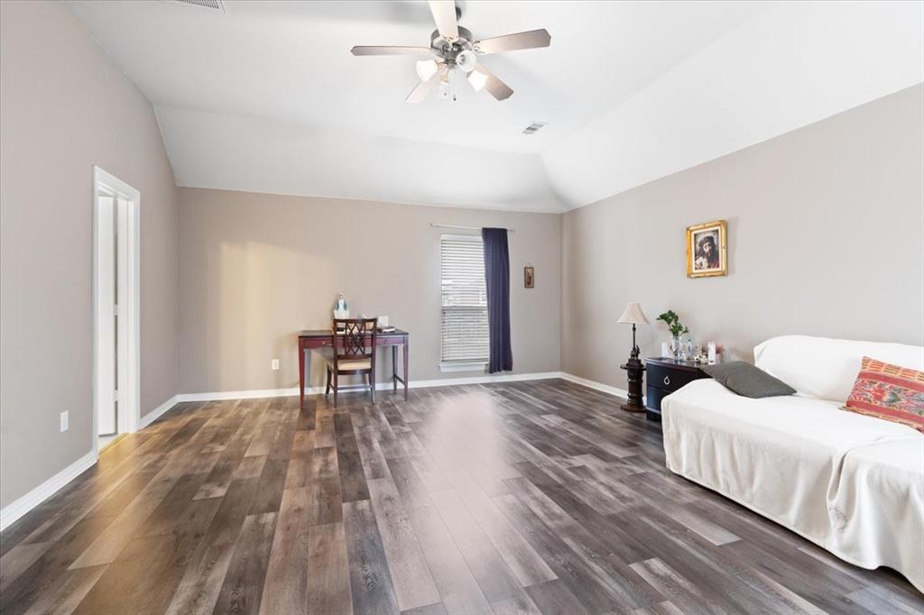 Legend Crest Ph V - Residential