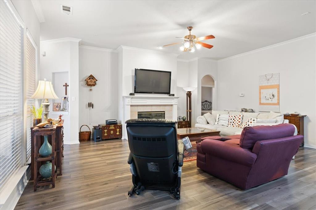 Legend Crest Ph V - Residential