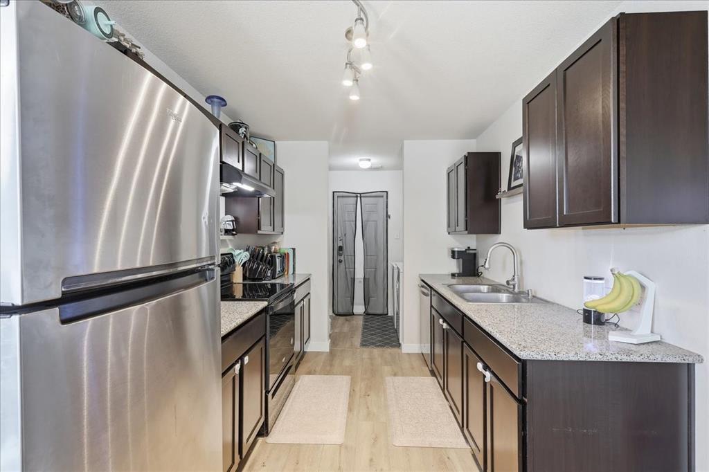 Pelican Bay Tenth Filing - Residential