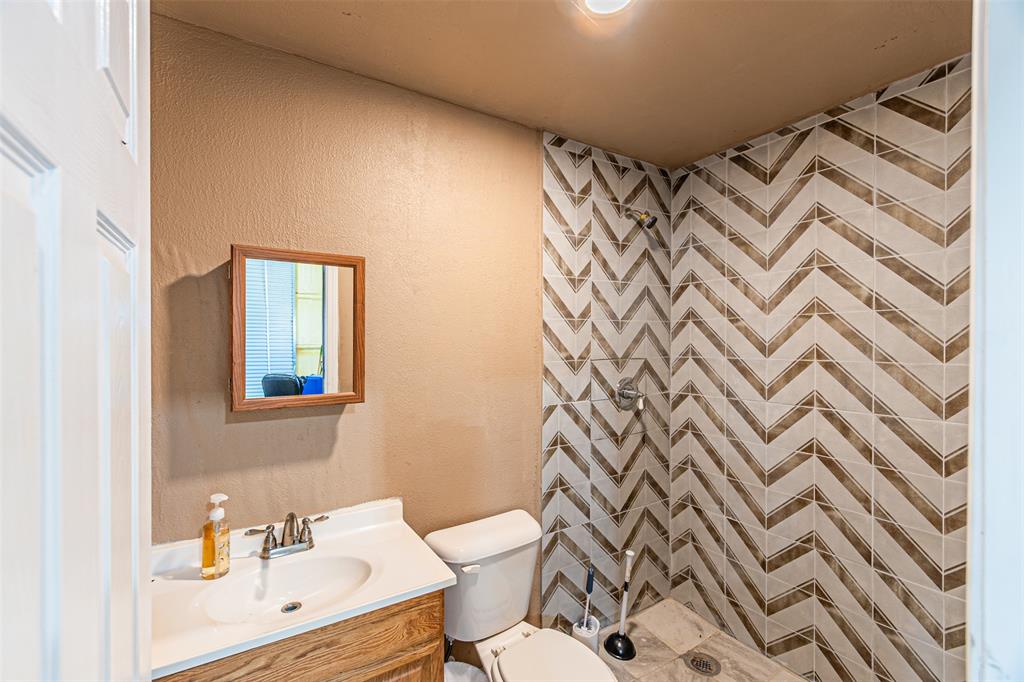 ACS 1.8351 - Commercial Lease