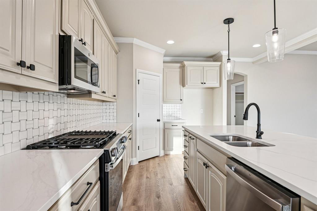 Sunset Ridge - Residential