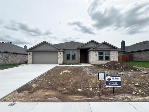 645 Mooney Drive Saginaw TX 76179