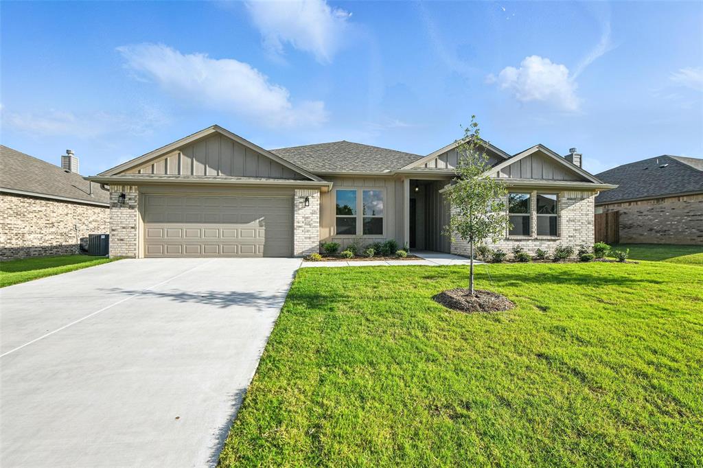 645 Mooney Drive