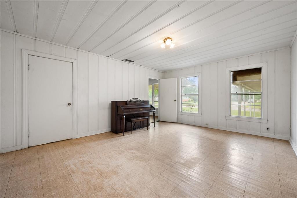 Pecan Acres Sub - Residential
