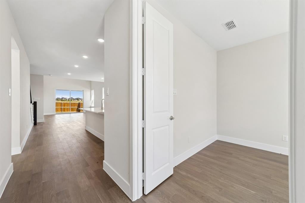 2943 Eleanor Drive
