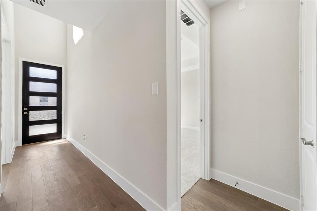 2943 Eleanor Drive