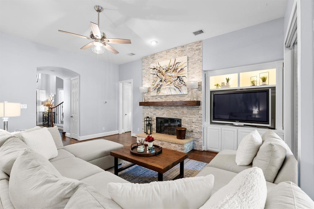 Frisco, Texas 75035, United States, 5 Bedrooms Bedrooms, ,5 BathroomsBathrooms,Residential,Active,212678