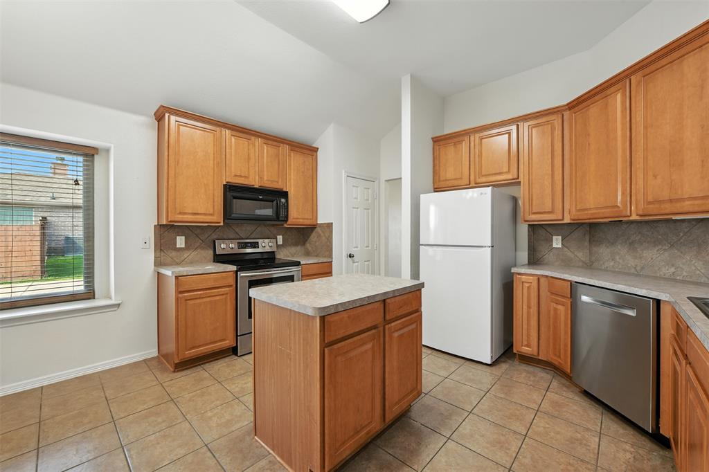 Meadow Park Estates Ph - Residential Lease