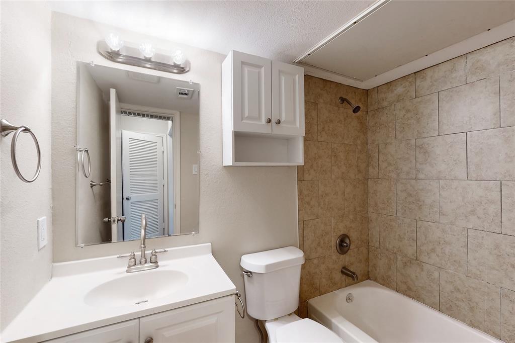 Oakbluff Condo - Residential Lease