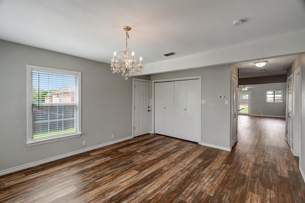 313 W 7th Street
