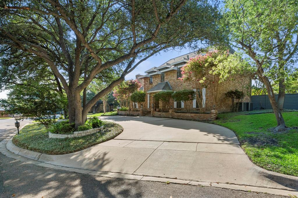 4351 Bullfinch Court
