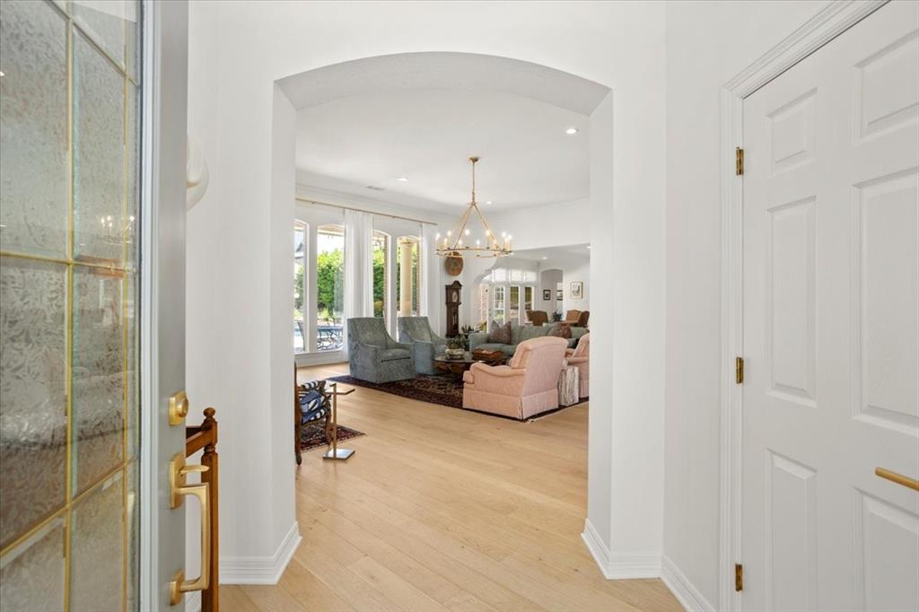2633 Torrey Pines Drive
