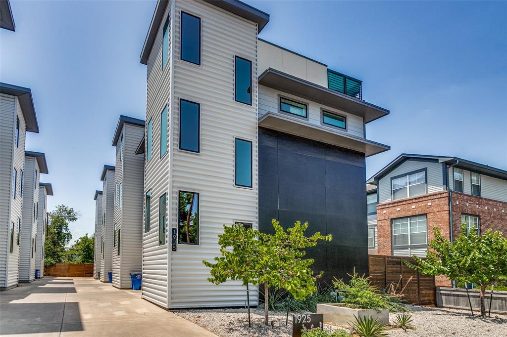 1925 California Drive 4