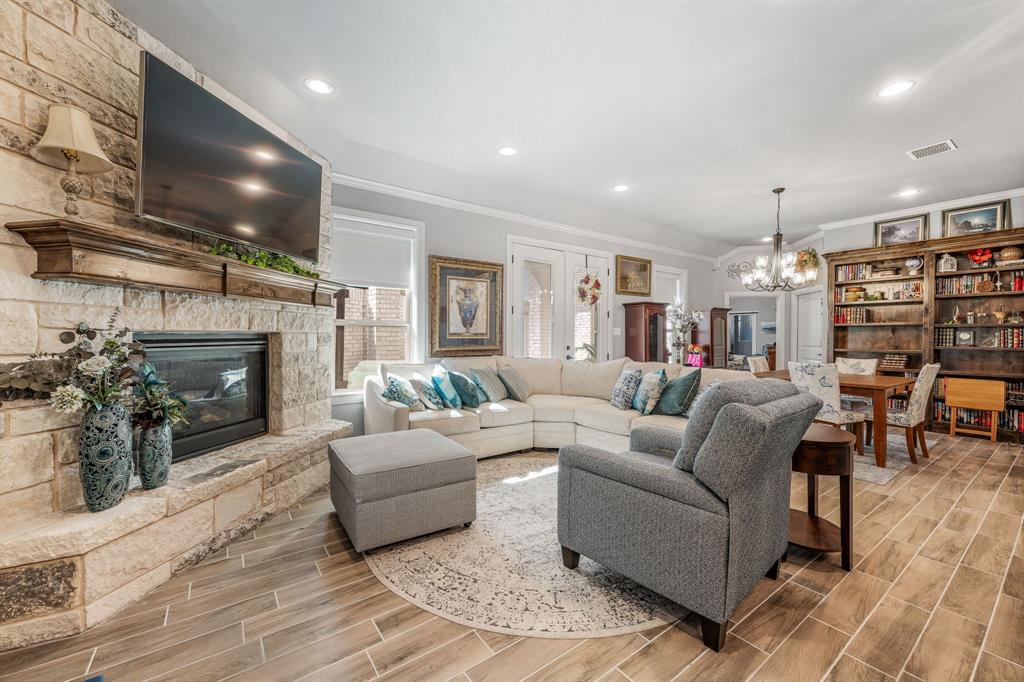 3218 Fountain Way