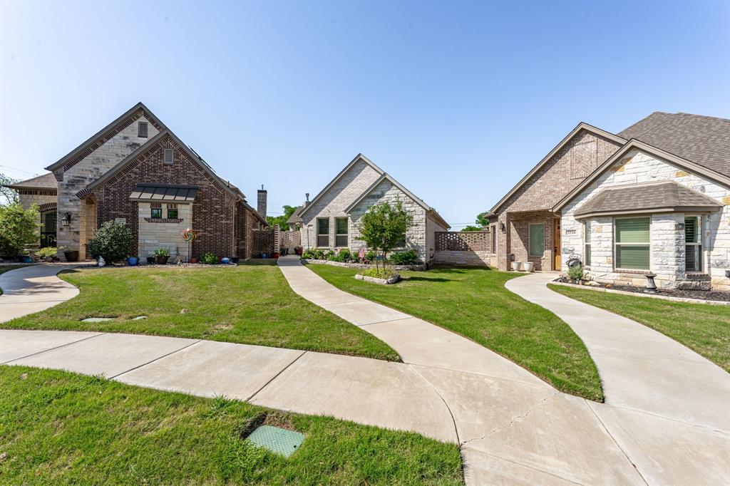 3218 Fountain Way