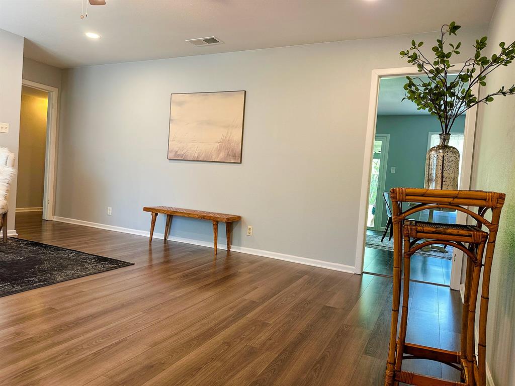 801 N Douglas Avenue