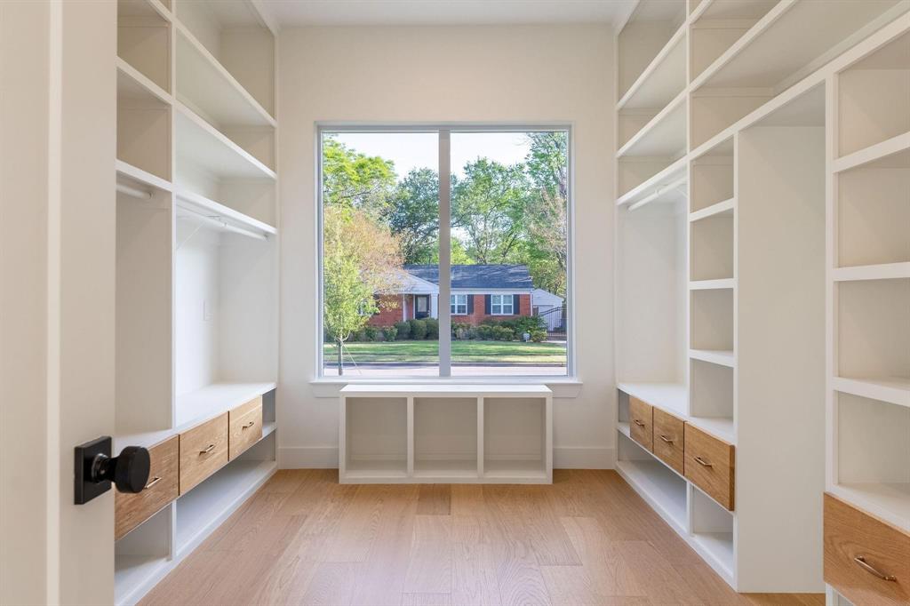 NORTH DAVILLA DRIVE ESTATESGLENRIDGE ESTATES 3 - Residential