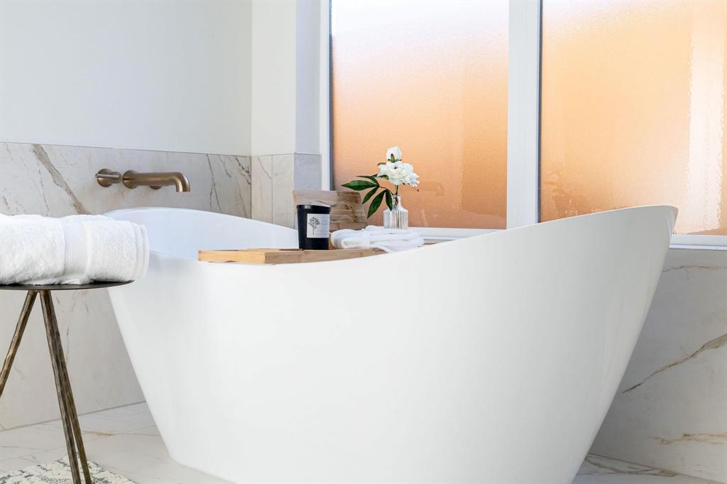 NORTH DAVILLA DRIVE ESTATESGLENRIDGE ESTATES 3 - Residential