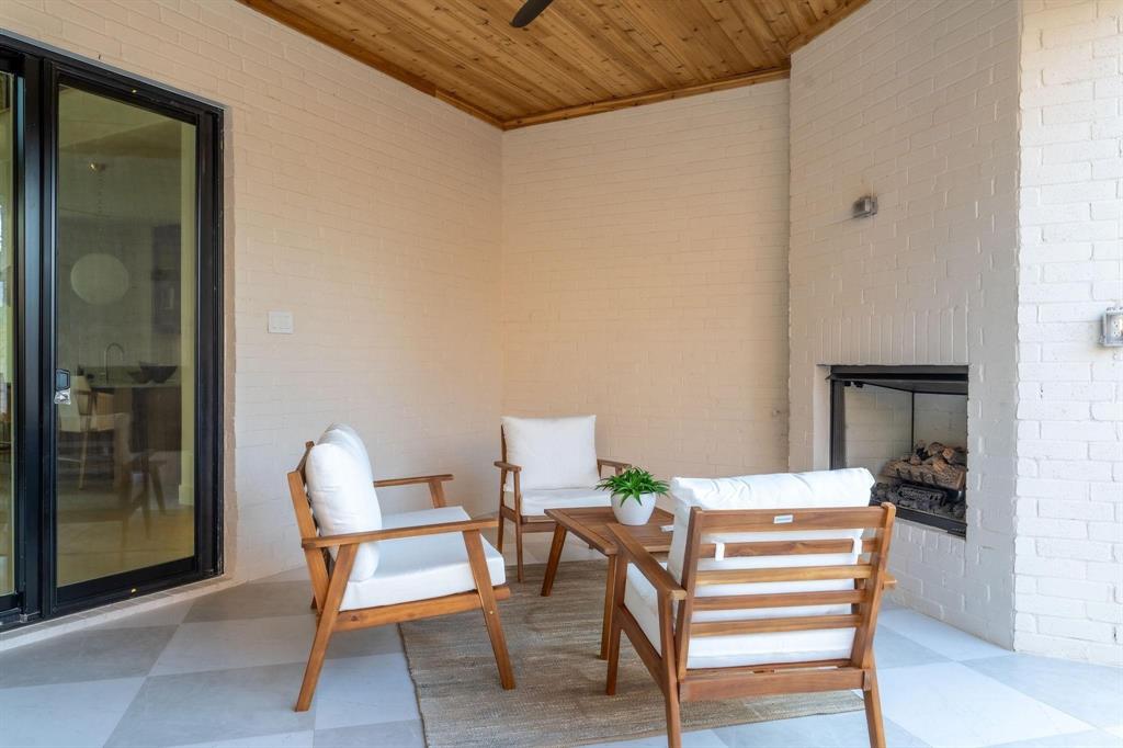 NORTH DAVILLA DRIVE ESTATESGLENRIDGE ESTATES 3 - Residential