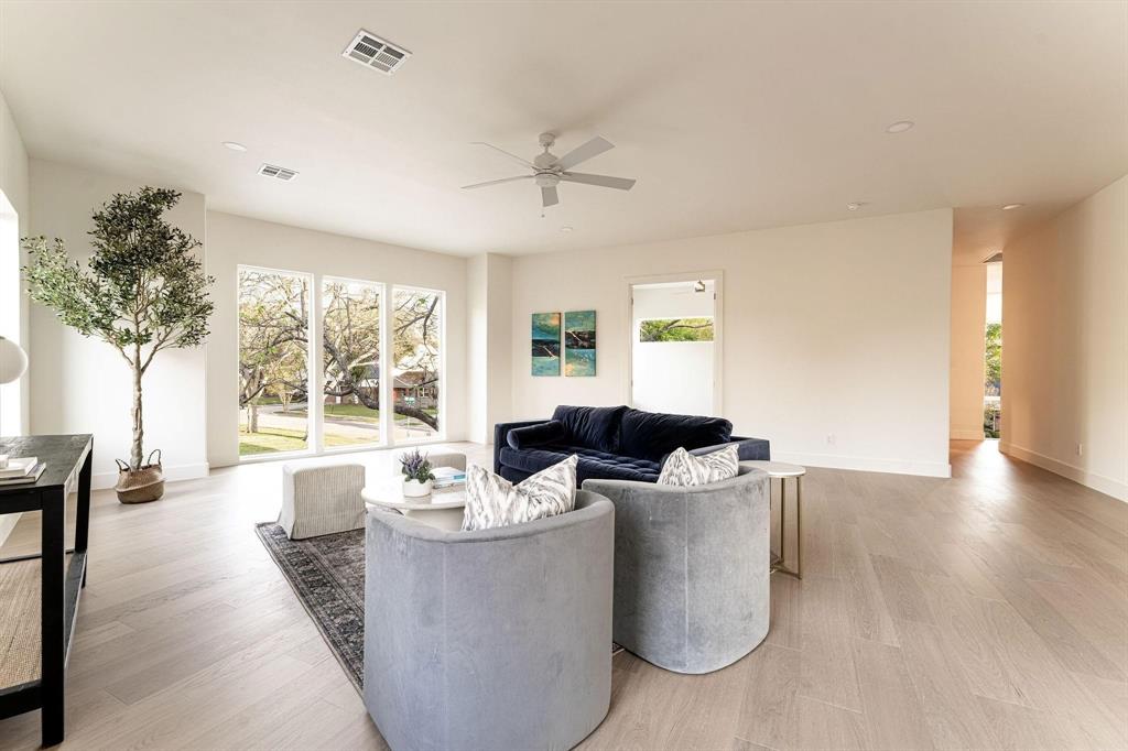 NORTH DAVILLA DRIVE ESTATESGLENRIDGE ESTATES 3 - Residential