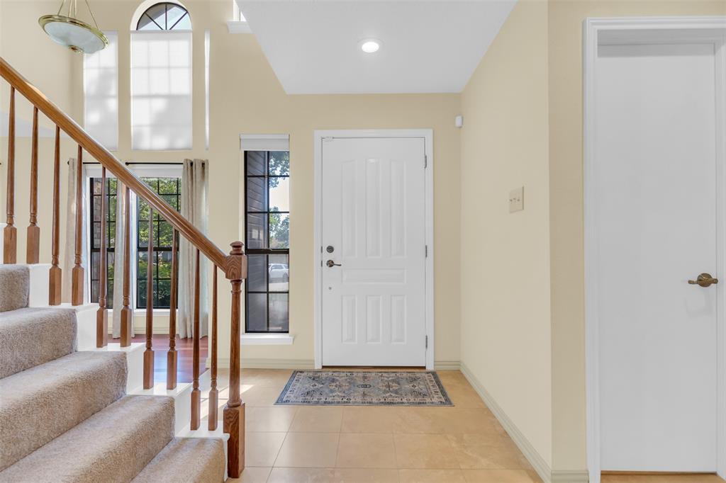 6606 Cliffwood Court