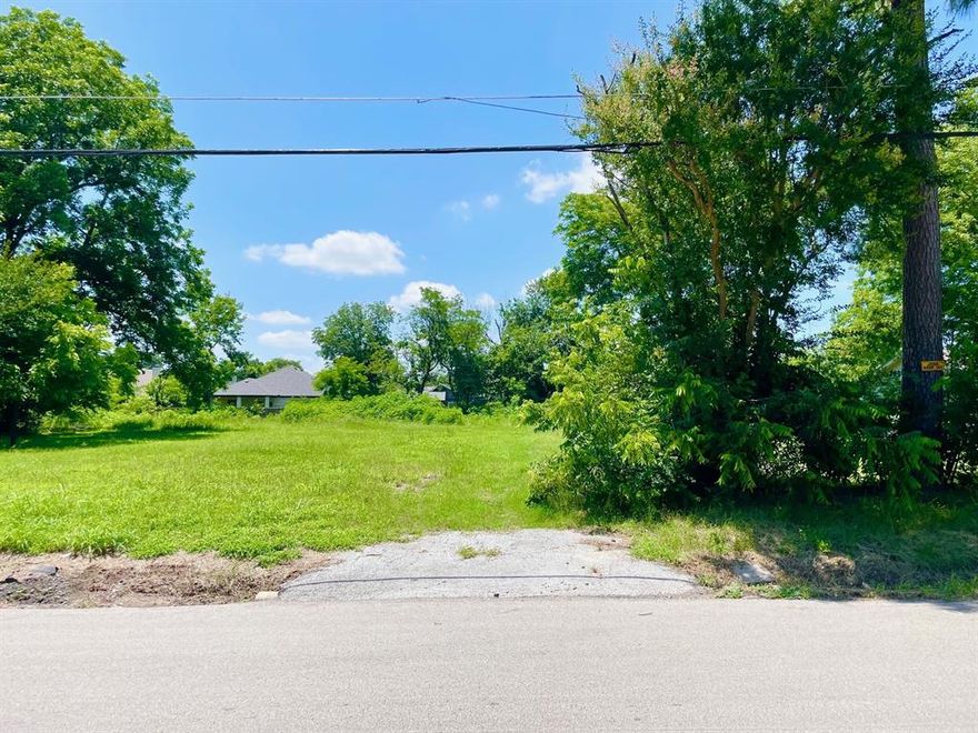 This listing is for the purchase of two lots being sold together! The main lot is identified as 806 S Medora Street (Parcel ID 27579). The second lot is a slender unaddressed lot next to it (Parcel ID 27580). Both lots equal 0.25 acres per Kaufman CAD. The properties are zoned residential and are within an area zoned SF-6. Perfect location for a builder or investor to construct a new single-family dwelling among others on the street. The location is blocks away from a major thoroughfare with schools, commerce, retail, financial institutions, and restaurants. Tons of possibilities await you. *There is no sign on the property*