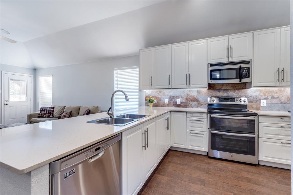 Sendera Ranch - Residential