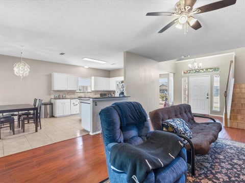 Tiny photo for 508 Road Runner Drive, Arlington, TX 76002 (MLS # 21341170)