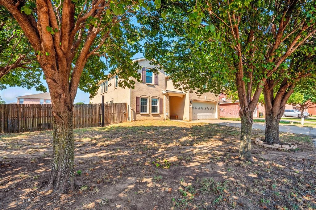 2464 Arroyo Springs Drive