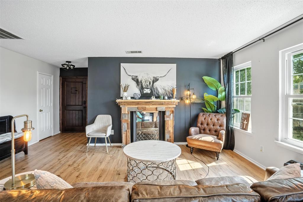 2464 Arroyo Springs Drive
