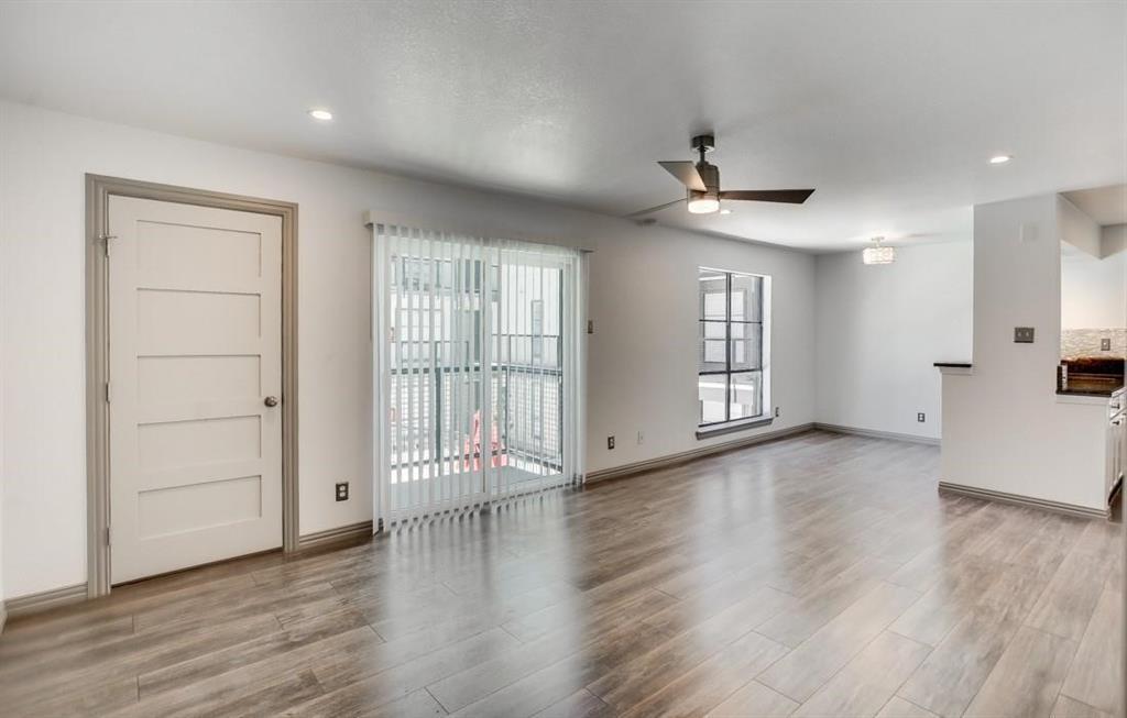 2800 Douglas Avenue 113