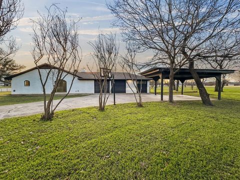 A home in Runaway Bay