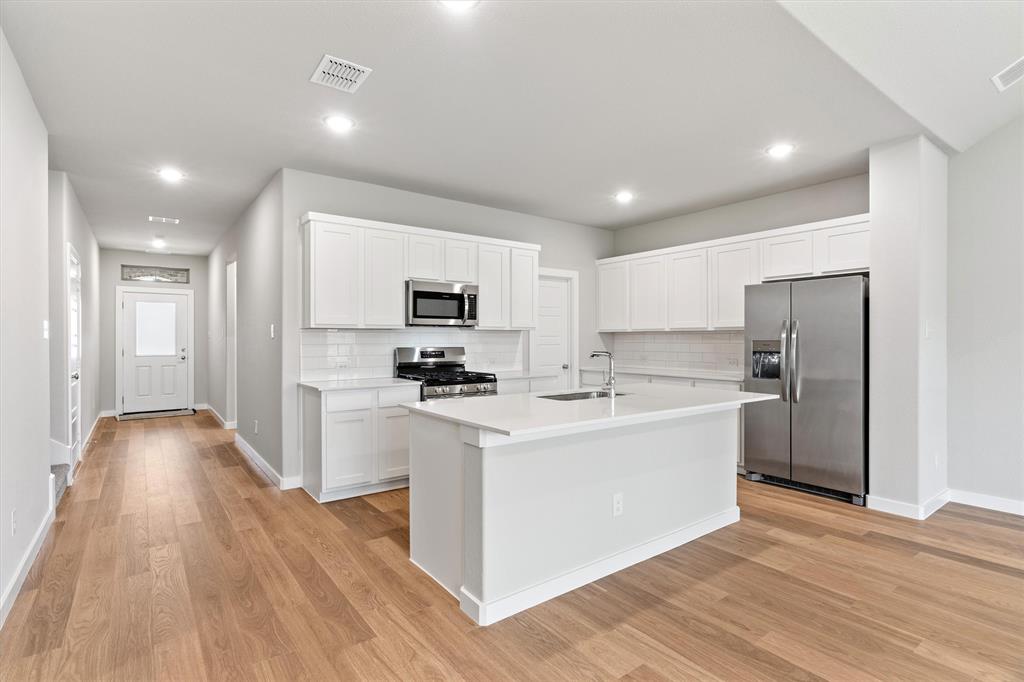 Whitewing Trails Ph 2a - Residential Lease