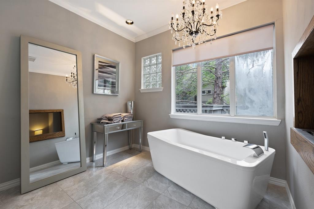 Crescent Lane 02 - Residential Lease