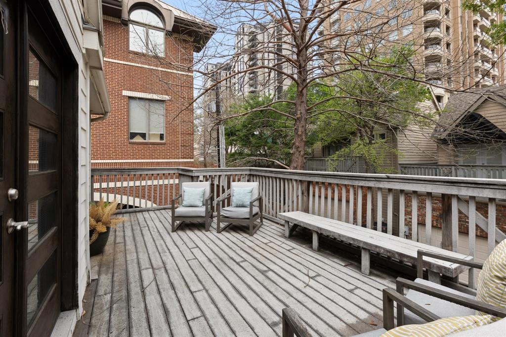 Crescent Lane 02 - Residential Lease