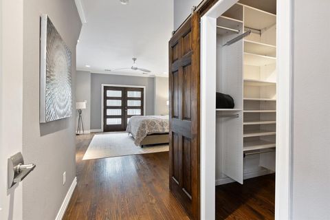 Tiny photo for 2912 N Pearl Street, Dallas, TX 75201 (MLS # 21092083)