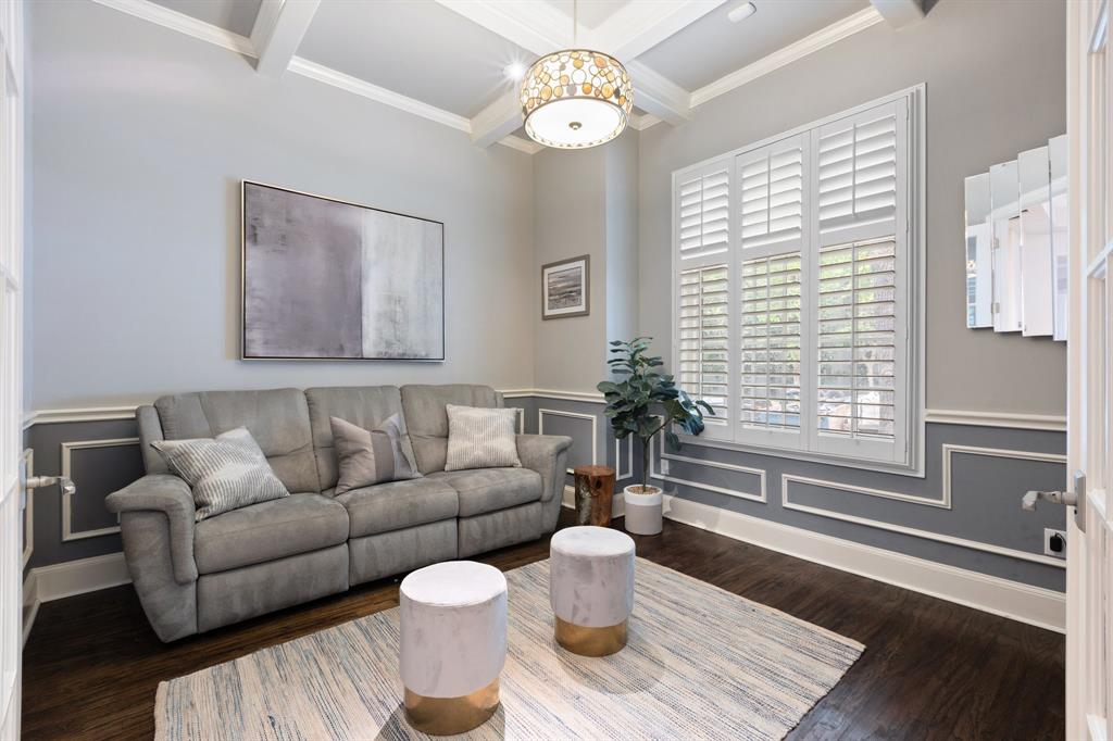 Crescent Lane 02 - Residential Lease