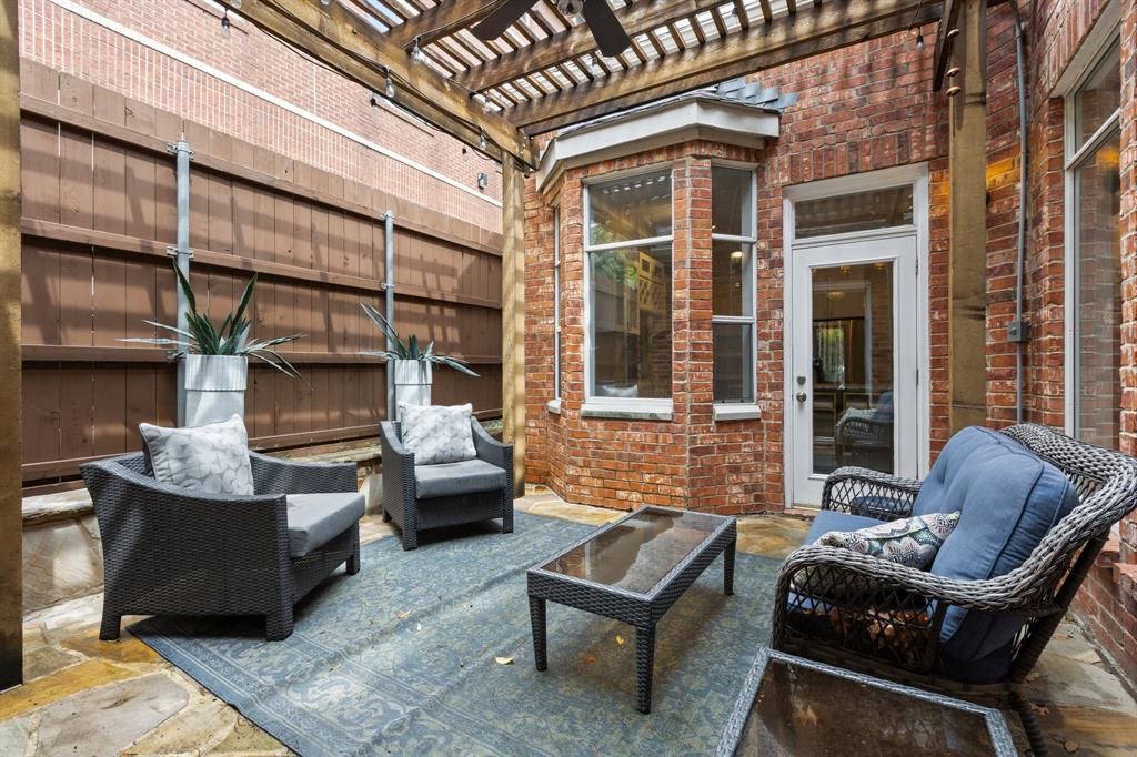 Crescent Lane 02 - Residential Lease