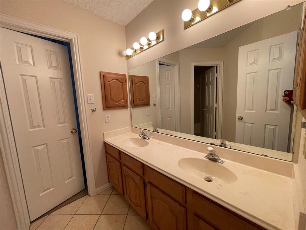 Deerfield West - Residential Lease